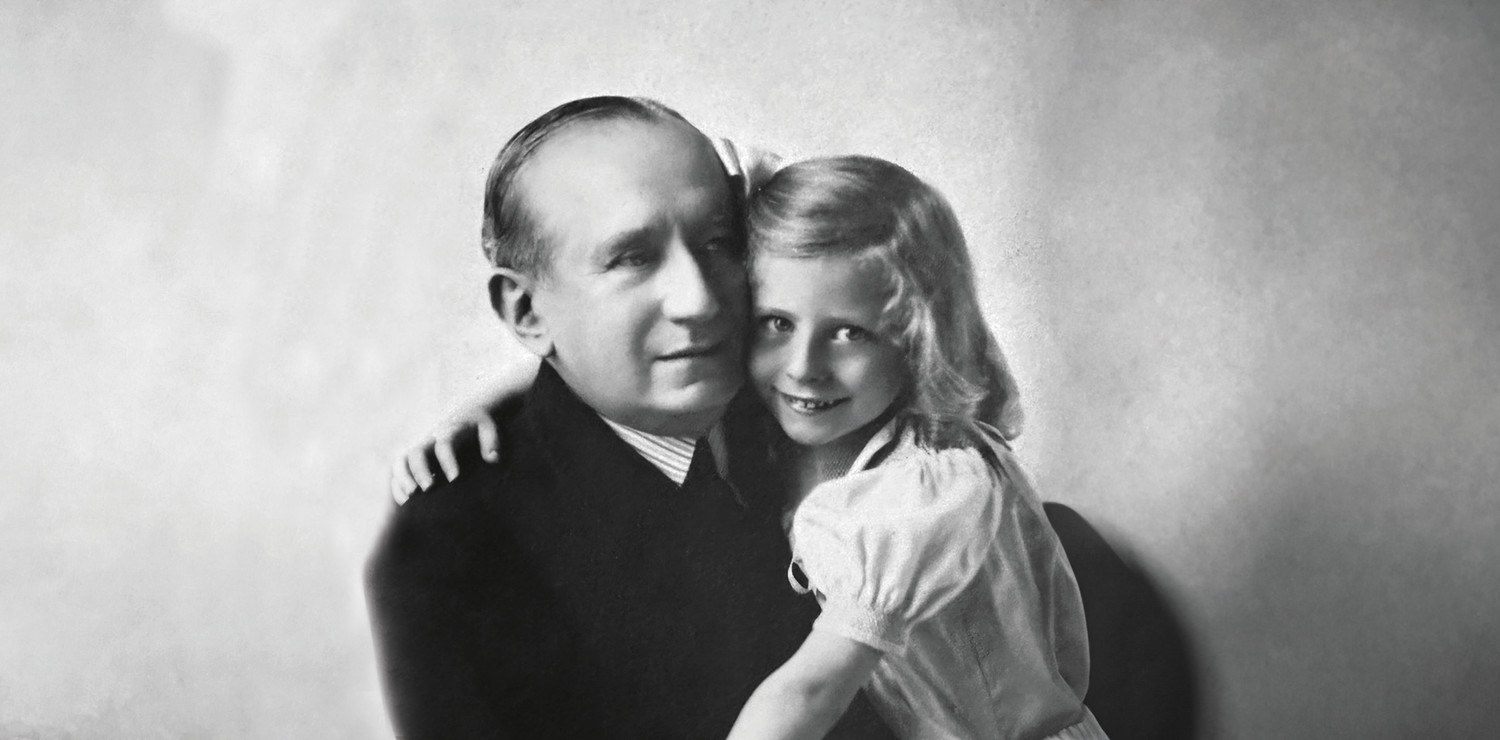 Elettra Marconi together with her father Guglielmo