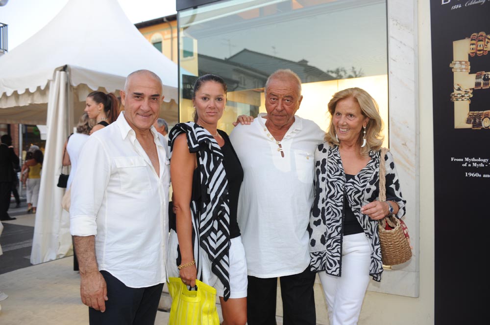 Forte dei Marmi

19 luglio 20009

festa e sfilata Bulgari da Cassetti

Valentino e Giorgia Borlani con i signori Lana