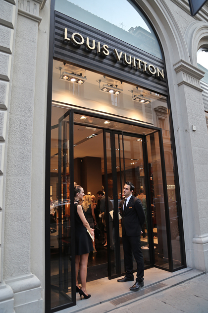 Louis Vuitton Firenze Store In Firenze, Italia