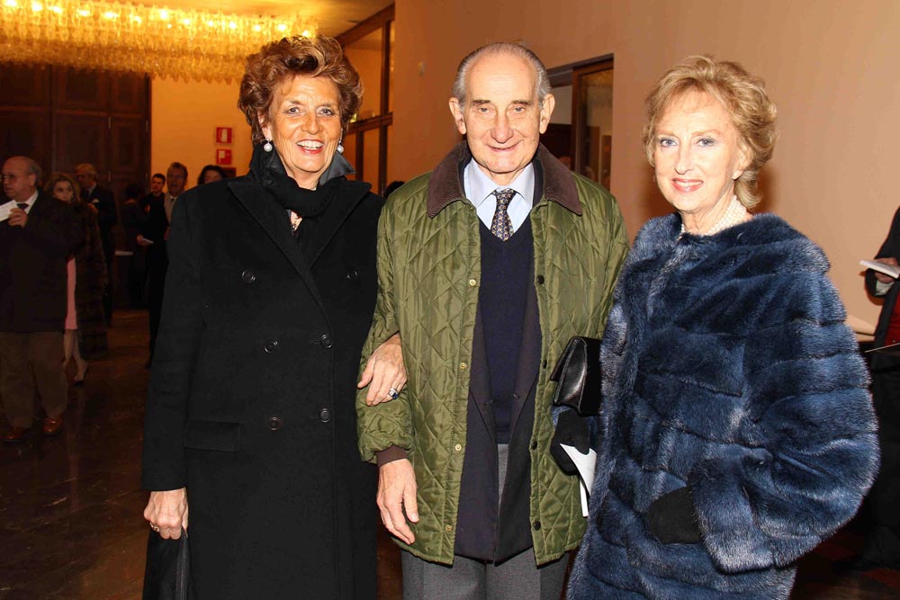PRESSPHOTO  Firenze, MMF prima per Manon Lescaut diretta da Bruno Bartoletti. Nella foto Giovanna Folonari con i marchesi Frescobaldi