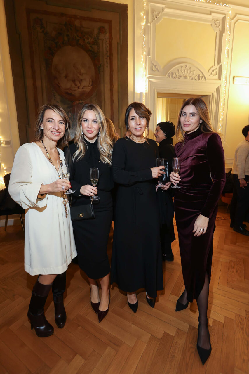 Daniela Gisti, Arianna Giovannini, Sara Valdivesu, Chiara Gennarelli

